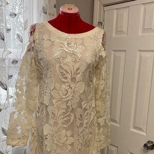 Elegant White Lace Dress